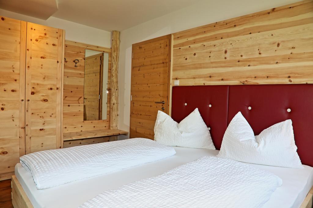 Hotel Olympia Sarentino Szoba fotó